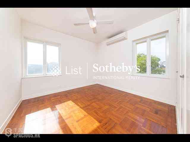 Chung Hom Kok - Villa Piubello 05