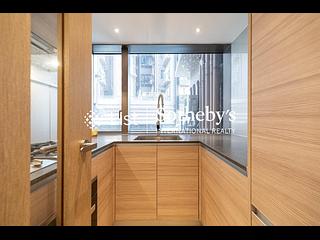 Shau Kei Wan - Island Garden 09