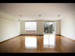 Chung Hom Kok - Horizon Ridge 02