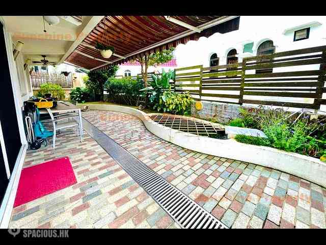 Clear Water Bay - Pak Shek Terrace 01