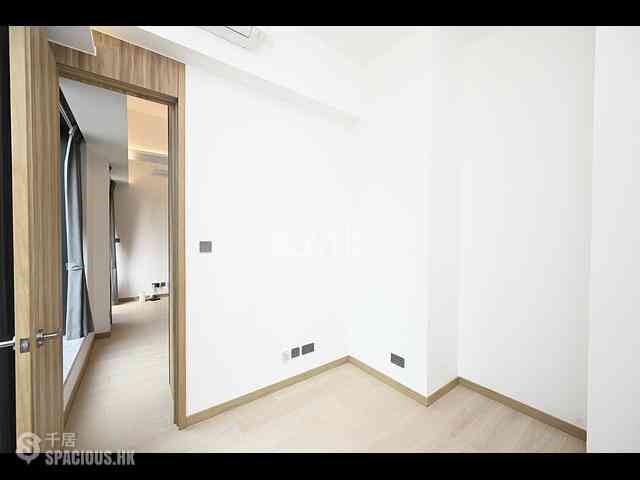 Sai Ying Pun - 50, Third Street 04