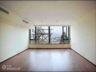 Chung Hom Kok - Cape Court 04