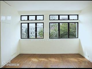 Chung Hom Kok - Cape Court 08