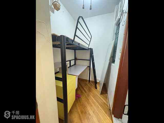 Tung Chung - Tung Chung Crescent Phase 1 Block 3 01