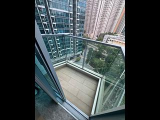 Tseung Kwan O - The Parkside Block 1A 02