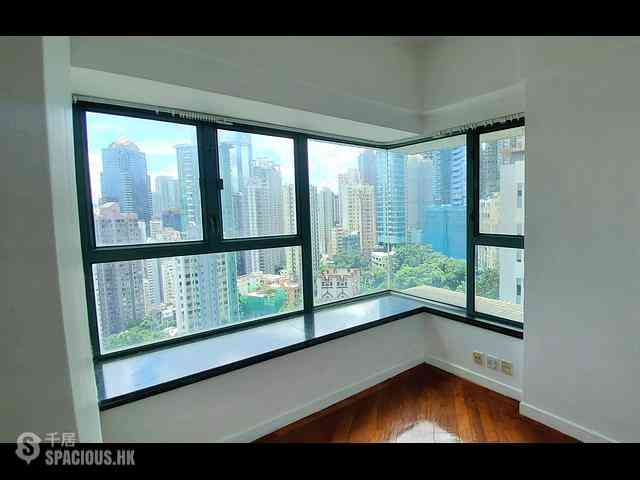 Mid Levels West - 80 Robinson Road 01