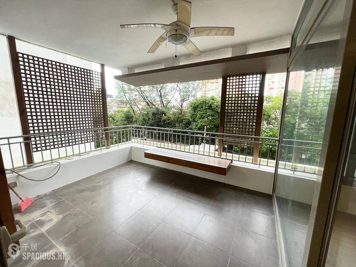 Mid Levels Central - Kam Yuen Mansion 01