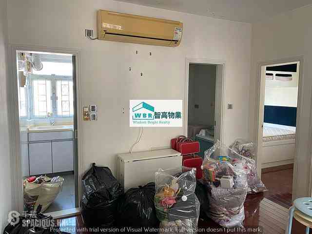Sai Ying Pun - Hoi Sing Building Block 1 01