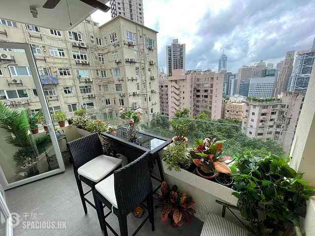 Mid Levels Central - Best View Court Block 66, Macdonnell Road 01