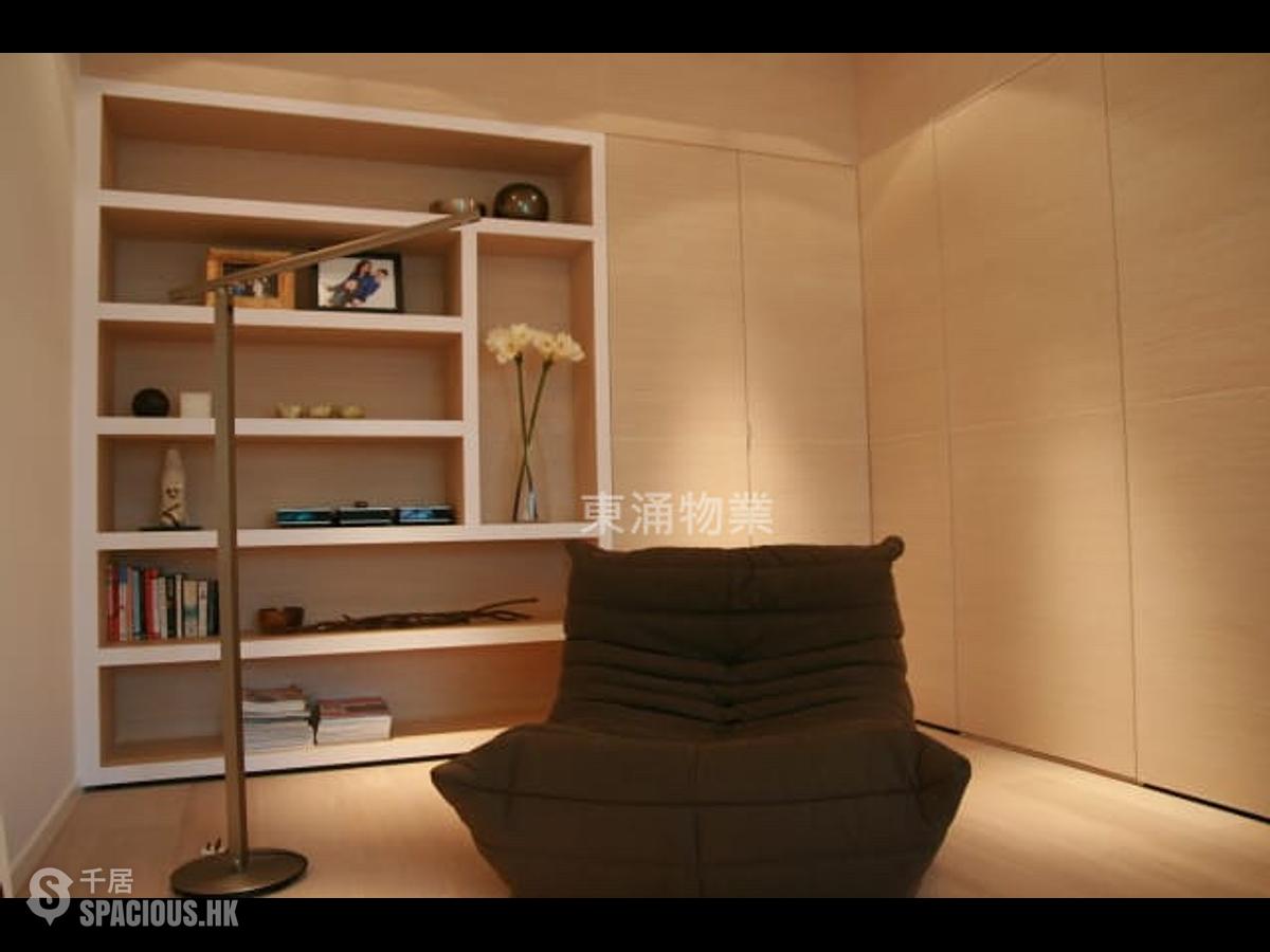 Tung Chung - Caribbean Coast Phase 4 Crystal Cove Tower 16 01