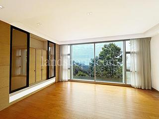 The Peak - Sky Court 04