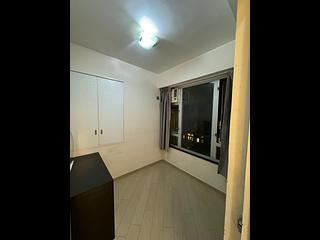 Sai Ying Pun - Kam Kwan Building 04