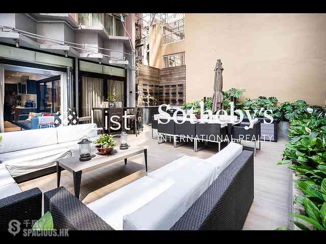 Sheung Wan - Mandarin Building (J Plus) 05