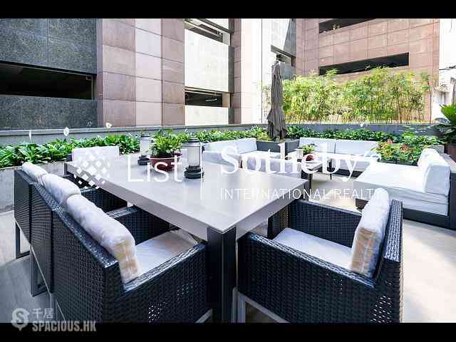 Sheung Wan - Mandarin Building (J Plus) 06
