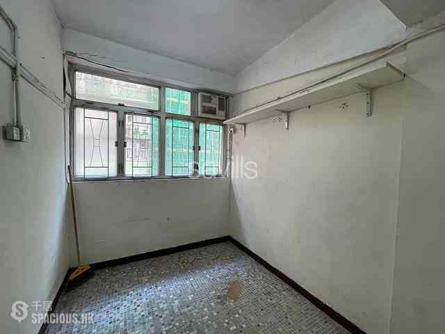 Mong Kok - Lee Hing Building 08