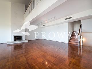 The Peak - Strawberry Hill 04