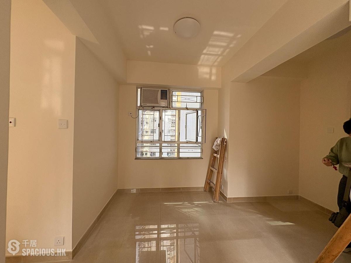 Sheung Wan - Carbo Mansion 01
