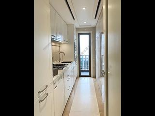 Sai Ying Pun - Kensington Hill 06