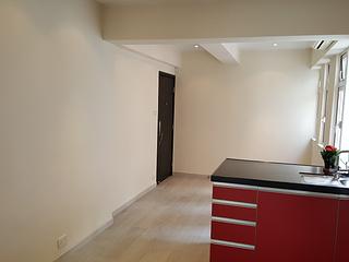 Wan Chai - Wai Lun Building 02