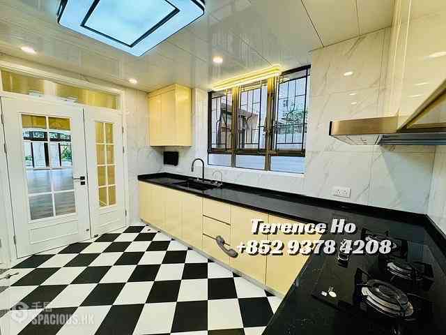 Kowloon Tong - 5A, Selkirk Road 17
