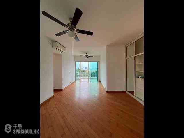 Tung Chung - Coastal Skyline Phase 4 Le Bleu Deux Block 1 01
