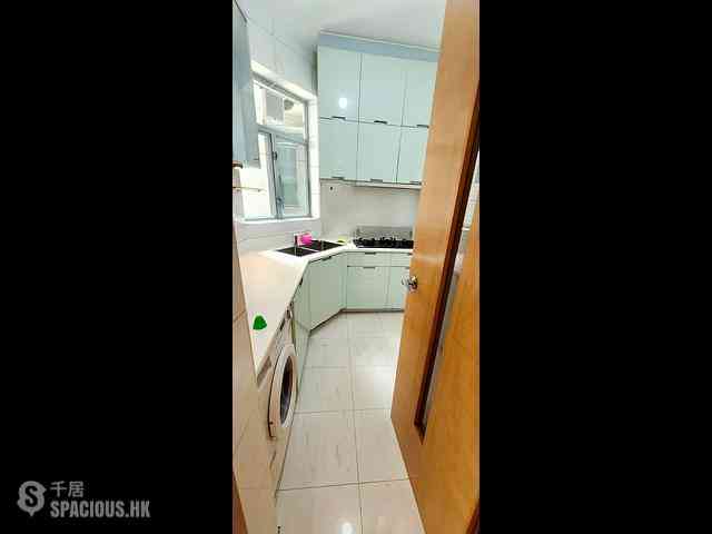 Tung Chung - Coastal Skyline Phase 1 Block 2 05