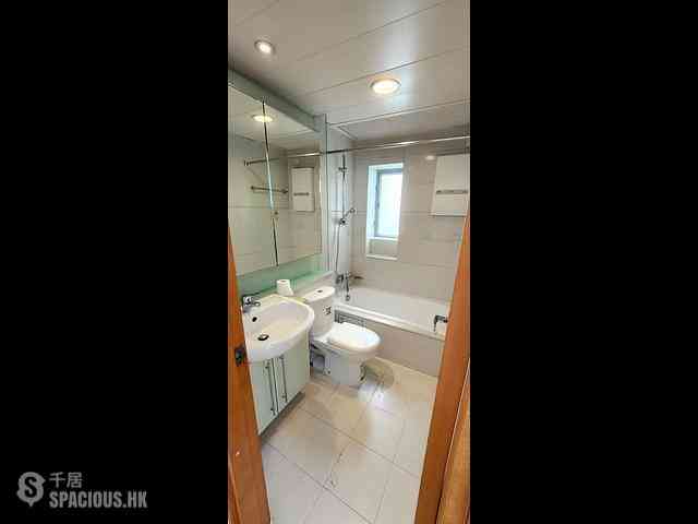 Tung Chung - Coastal Skyline Phase 1 Block 2 08