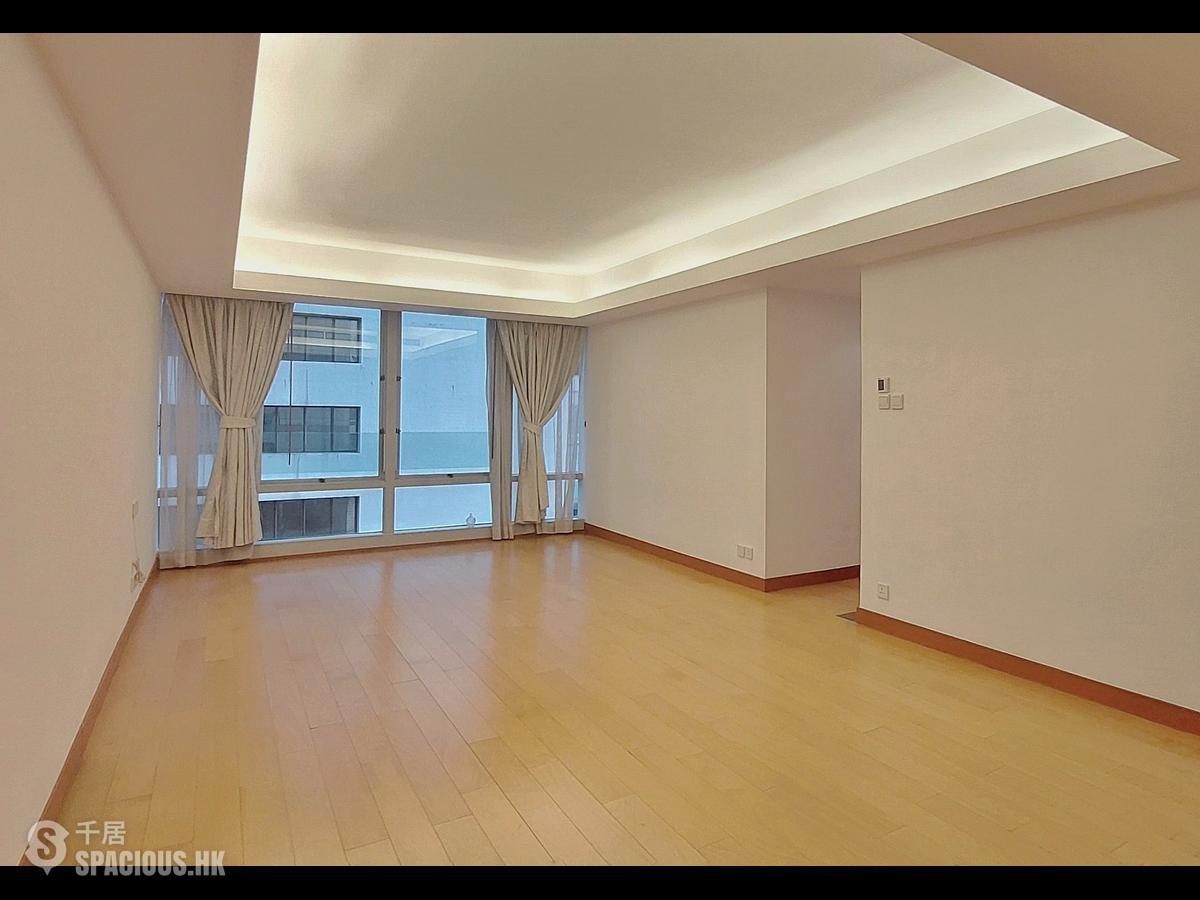 Wan Chai - Convention Plaza Apartments 01