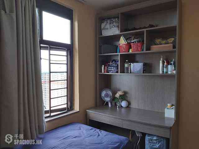 Pok Fu Lam - Chi Fu Fa Yuen Phase 2 Fu Wah Yuen (Block H10) 04