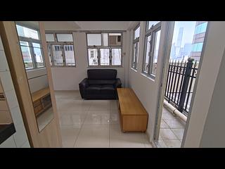 Sheung Wan - Des Voeux Building 04