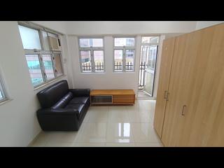 Sheung Wan - Des Voeux Building 05