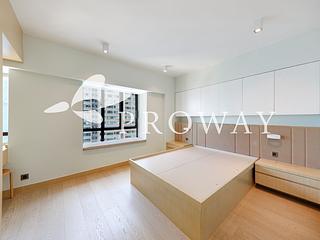 Mid Levels Central - Excelsior Court 05