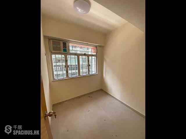 Sheung Wan - Shing Wan Building 01