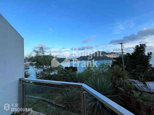 Chung Hom Kok - 30, Cape Road 03