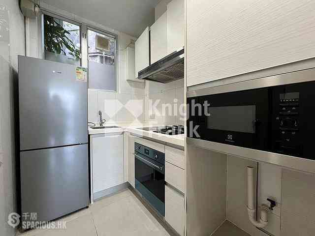 Chung Hom Kok - 30, Cape Road 04