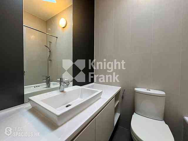 Chung Hom Kok - 30, Cape Road 09