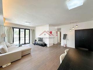 Happy Valley - Holly Court 03