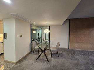 Wan Chai - Convention Plaza Apartments 06