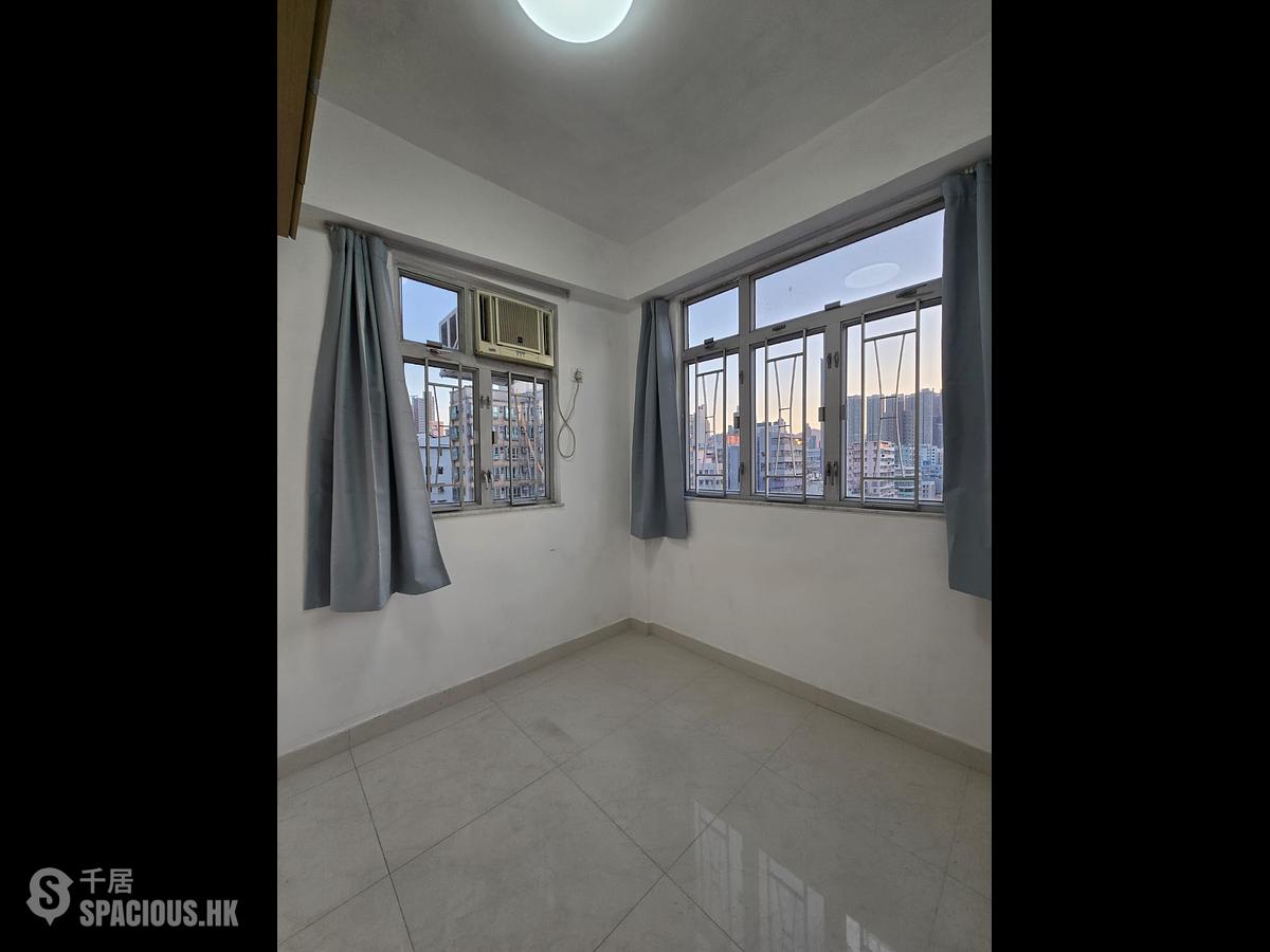Sham Shui Po - Diamond Building 01