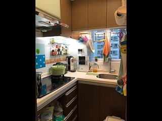 Kennedy Town - Chin Hom Court 05