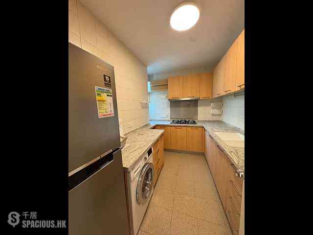 Tung Chung - Tung Chung Crescent Phase 1 Block 2 01