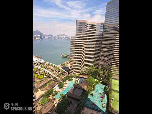 Wan Chai - Convention Plaza Apartments 01