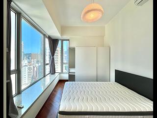 Wan Chai - The Avenue Phase 2 Block 2 11