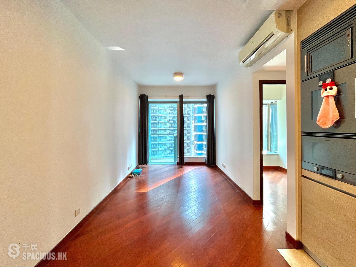 Wan Chai - The Avenue Phase 1 Block 5 01