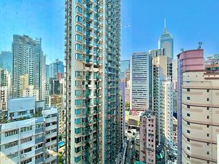 Wan Chai - The Avenue Phase 1 Block 5 03