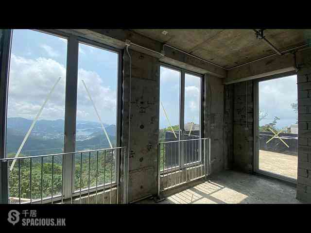 The Peak - 15, Gough Hill Road 01