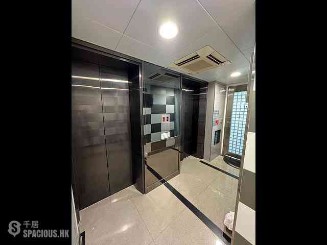 Sheung Wan - Hollywood Centre 07