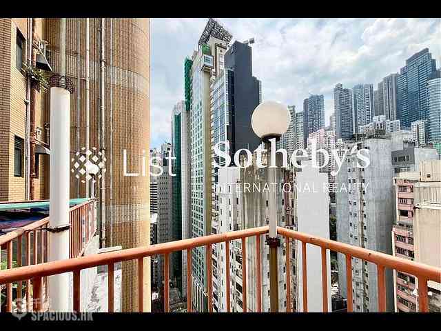 Sheung Wan - Shun Loong Building 01