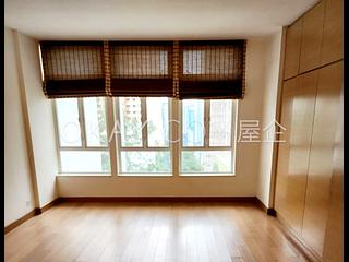 Mid Levels Central - Kam Yuen Mansion 03
