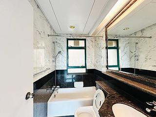 Mid Levels Central - Hillsborough Court 05